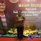 Pj Bupati Sampang H. Jonathan Judianto saat menyampaikan sambutannya dalam malam puncak resepsi Hari Jadi Kabupaten Sampang yang ke-395 di Pendopo Agung Bupati Sampang.