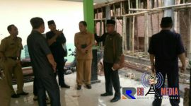 Komisi IV DPRD Sampang saat lakukan sidak pembangunan rehab gedung Puskesmas Torjun, Kecamatan Torjun, Kabupaten Sampang.