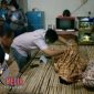 Jenazah korban, saat berada dirumah duka.
