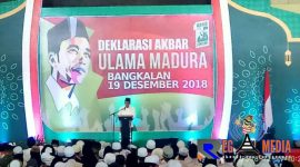 Bupati Bangkalan R. Abdul Latif Amin Imron saat menyampaikan sambutannya dalam kegiatan Deklarasi Akbar Ulama Madura, di Gedung Rato Ebu, Bangkalan.