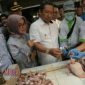 Wakil Walikota Bandung, Yana Mulyana, saat sidak ke Pasar Pasar Anyar, Kecamatan Astana Anyar, Kelurahan Panjunan, Bandung.