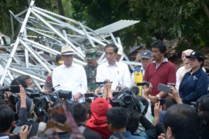 Presiden Jokowi Kunjungi Lokasi Sunami Dibanten