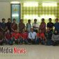 Insan Pers Bangkalan  saat berpose bersama rektor UTM di dampingi Kasubaghum UTM, Foto; Humas UTM For Regamedia