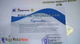 Foto Piagam Penghargaan kerjasama regamedia dengan UTM, 