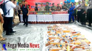 Polres Bangkalan Musnahkan 720 Barang Bukti Miras