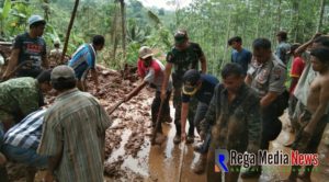 Ratusan Rumah di Jember Tergenang Air, Dandim Perintahkan Personel Terjun ke Lokasi Banjir