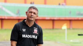 Pelatih Madura United, Gomes De Oliviera.