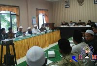 IKABA saat ditemui pejabat Kejaksaan Negeri Sampang di aula rapat kantor Kejaksaan setempat.