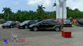 Terlihat mobil dinas Pemkab Pamekasan terparkir di area Monumen Arek Lancor yang sudah di branding batik.