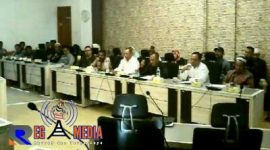 warga RW 10 Utama, Kelurahan Utama, Cimahi, mengadukan tuntutan terhadap PT Sumber Alfaria Tbk beberapa waktu silam, ke kantor DPRD Kota Cimahi.