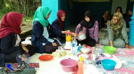 Kelompok KKN 65 Universitas Trunojoyo Madura (UTM), di Desa Gili Barat, Kecamatan Kamal, Kabupaten Bangkalan.