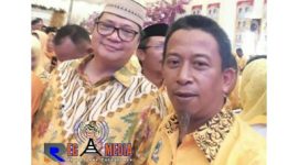 Haji Tawa Caleg Golkar DPRD Kabupaten Bone Bolango dari Dapil 1, saat foto bersama dengan Ketua Umum Partai Golkar Airlangga Hartarto, di Gedung Dinnar Limboto.