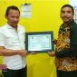 Kasat Reskrim Polres Pamekasan (AKP. Hari Siswo) dengan Ketua LBH PUSARA (Marsuto Alifianto, SH.MH).