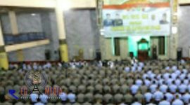 Suasana saat berlangsungnya kegiatan do'a bersama di Masjid Raya Bandung, tepatnya di Jalan Dalem Kaum No. 14 Kota Bandung, Jawa Barat.