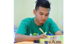 Ketua Umum Trunojoyo Mania (Husaini).