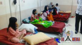 Suasana ruangan pasien DBD di RSUD Cibabat, Kota Cimahi.