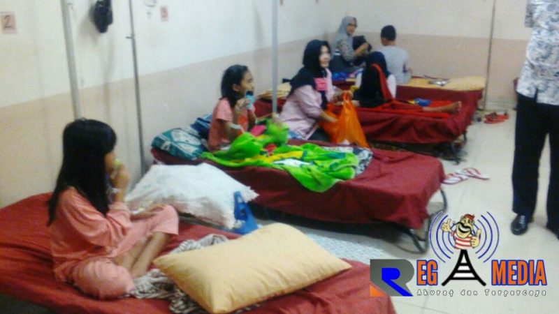 Suasana ruangan pasien DBD di RSUD Cibabat, Kota Cimahi.