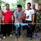 Terlihat Kepala Desa Sobih tengah memotong pita tanda dibukanya kegiatan JJS oleh KKN kelompok 44 UTM.