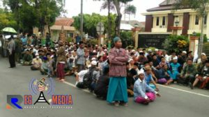 Ratusan Alumni IKABA Kawal Sidang Perdana Pelaku Penembakan Subaidi