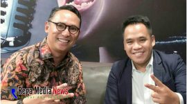 Acong Latif saat bersama Nico Siahaan