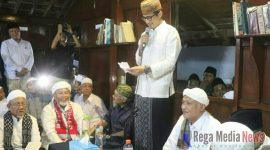 H.Sandiaga Salahuddin Uno saat berada di Pondok Pesantren Al Hamidy Banyuanyar Pamekasan