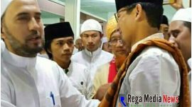 Sandiaga Uno didoakan Oleh Syeh Asyim ulama dari Makkatul Mukarromah