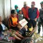 Bupati Pati (Haryanto) saat kunjungi dan beri bantuan langsung terhadap korban banjir.