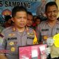Kapolres Sampang (AKBP Budhi Wardiman) menunjukkan barang bukti narkoba saat pers release di Mapolres Sampang.