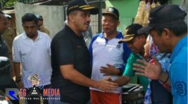 Kunjungan Walikota Jakarta Timur (M. Anwar) ke Pondok Ranggon, Kecamatan Cipayung, disambut ceria oleh warga.
