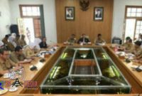 Suasana saat berlangsungnya Rapat Pimpinan (Rapim) di Pendopo Kota Bandung.