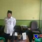 Bupati Sampang (H. Slamet Junaidi) dan Wakil Bupati Sampang (H. Abdullah Hidayat) saat mengecek salah satu ruang Kabid di Dinas Pendidikan.