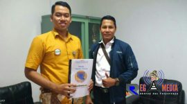 Staff Komunikasi Bublik BPJS Kesehatan Pamekasan (Tegar Wira Pambudi) dan Kepala Biro Regamedianews Pamekasan (Subaidi, SH).