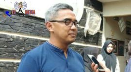 Muhammad Farhan (Presenter).