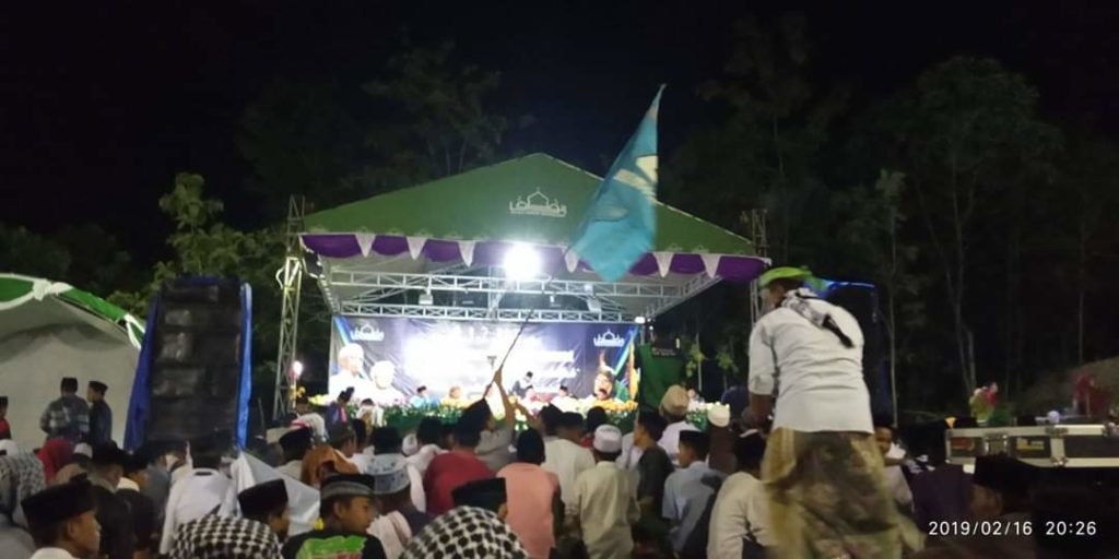 Ribuan Jamaah Banjiri Acara Gunung Rancak Bersholawat