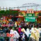 Suasana Fashion Show Siswa-Siswi MAN Model Bangkalan di depan Stadion Gelora Bangkalan