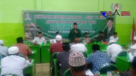Drs. H. M. Musyaffa' Noer, MM saat memberikan sambutan dalam acara reses 1 tahun 2019 di gedung DPC PPP Sampang.