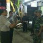 Sejumlah warga dan tokoh masyarakat menyaksikan penilaian dalam kegiatan lomba Pos Kamling tingkat Kawedanan Kayen.