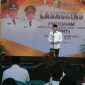 Wakil Bupati Sampang (H. Abdullah Hidayat) saat menyampaikan sambutannya dalam acara Launcing Program BPNT di Desa Daleman, Kecamatan Kedungdung.