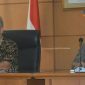 Plt Kepala Dinas Perhubungan Kota Cimahi (Ruswanto) bersama Kepala Dinas Diskominfoarpus (Harjono) saat jumpa pers.