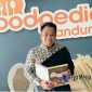 Acong Latif, ditempat usaha kulinernya 