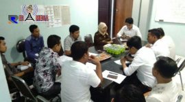 Pembahasan kedua bersama Sentra Penegakan Hukum Terpadu (Gakkumdu) di kantor Bawaslu Bangkalan.