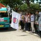 Ketua KPUD Sampang (Syamsul Mu'arif) saat melepas keberangkatan pendistribusian logistik ke beberapa kecamatan, didampingi Forkopimdan dan Bawaslu Sampang.