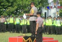 Kepala Kepolisian Resort Pati (AKBP Jon Wesly) saat pimpim apel pergeseran pasukan dalam pengamanan Pemilu 2019.