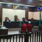 Proses persidangan kasus pembawa kaburan kotak suara di Pengadilan Negeri Sampang.