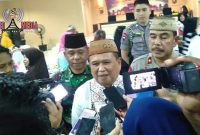 Wagub Gorontalo di dampingi Danrem & Kapolda saat diwawancara awak media di SPN Polda Gorontalo.