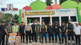 Tampak Kapolres Lumajang (AKBP M. Arsal Sahban) dan Dandim 0821 Lumajang (Letkol Inf. Ahmad Fauzi) pose bersama setelah mengecak beberapa Pos Pam dan Pos Pelayanan jelang arus mudik lebaran 2019.
