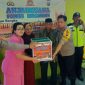 Secara simbolis keluarga besar kepolisian polres Bangkalan yang pensiun  menerima bingkisan sembako dari Kapolres Bangkalan yang diwakili Kabag Ops Polres Bangkalan, Kompol Nur Halim