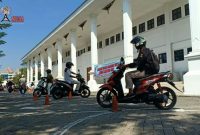 Mahasiswa UTM saat melakukan Tes SIM C yang di adakan Satlantas Polres Bangkalan