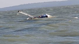 Suasana saat kapal motor Arim Djaya tenggelam di Sumenep