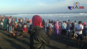 Pantai Jetis Jadi Buruan Wisatawan Saat Mudik Lebaran